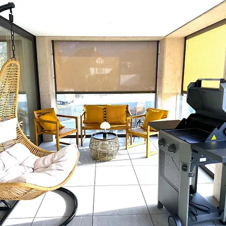 Vakantiehuis Swisshut Modern 5min West Station - Apart. Rugen 2 *