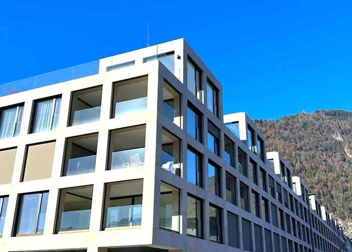 Holiday home Swisshut Modern 5min West Station - Apart. Rugen 2 *